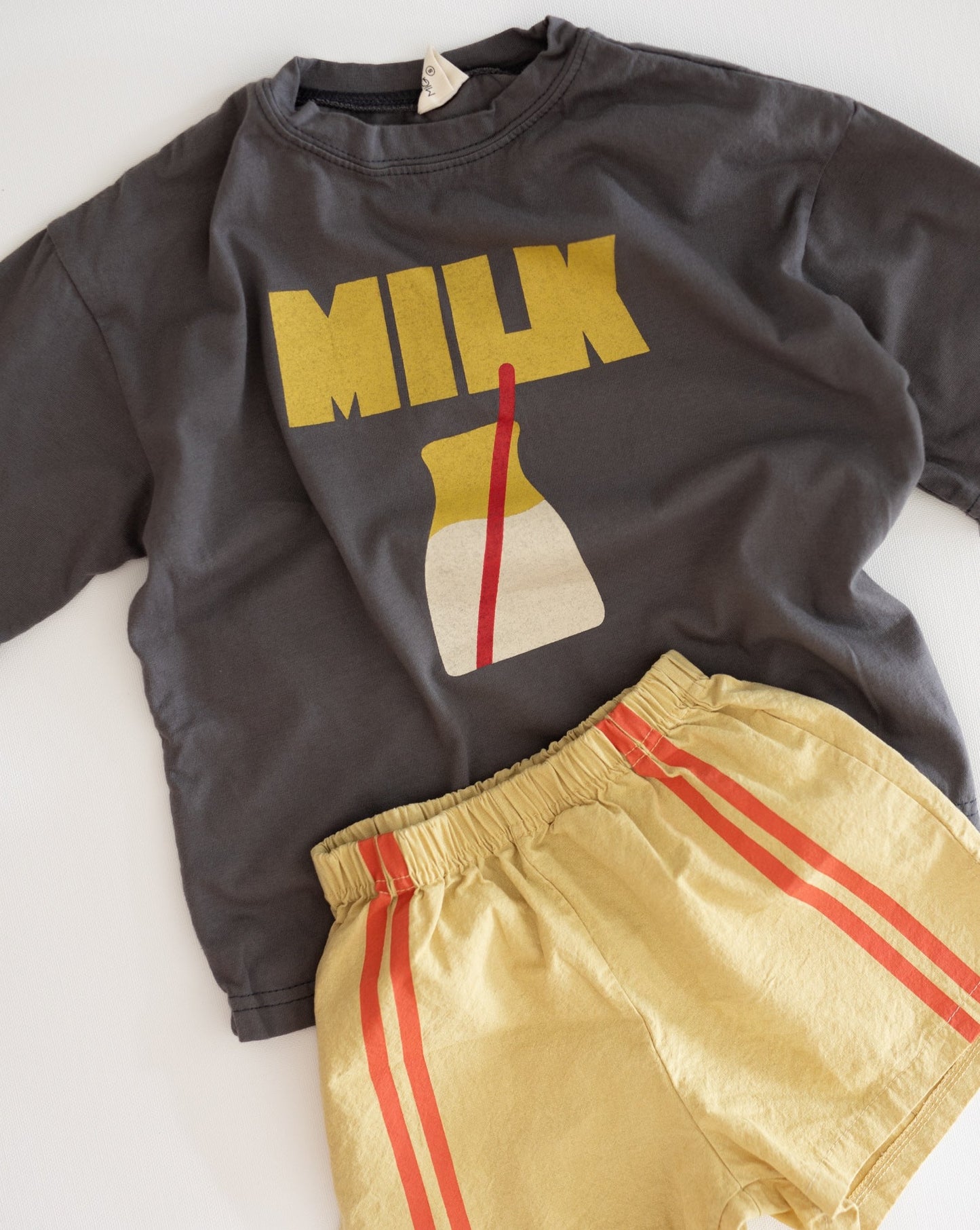kids milk tee