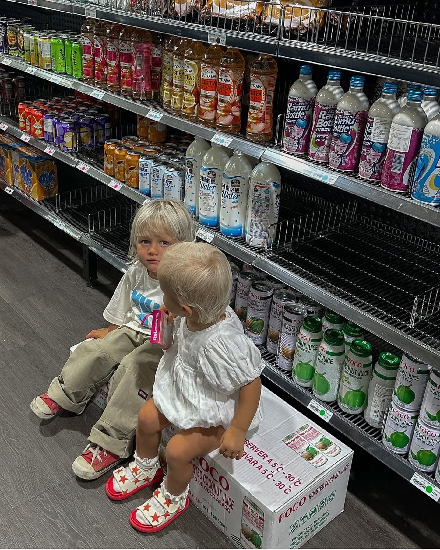 kids milk tee